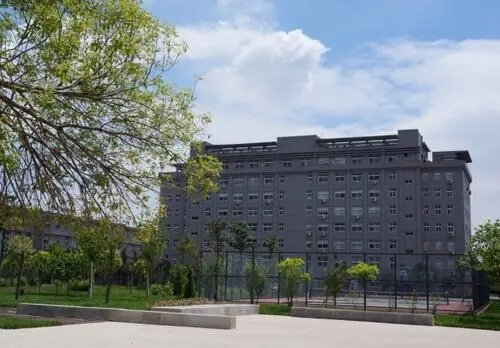 為什么那么多的美術(shù)生想考美院附中，重慶畫(huà)室?guī)湍惴治鲈?><h4>為什么那么多的美術(shù)生想考美院附中，重慶畫(huà)室?guī)湍惴治鲈?/h4></a></li><li><a href=