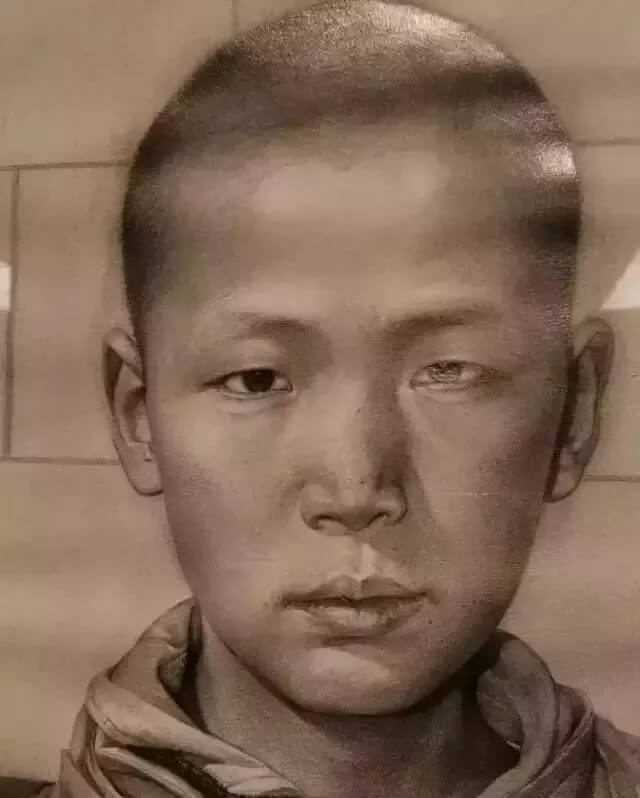 重慶美術(shù)高考培訓(xùn)學(xué)校收集分享|九大美術(shù)學(xué)院素描作品，你覺得哪家美院畫的好！圖二十八