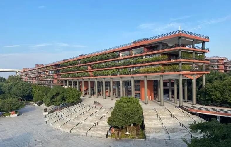 重慶畫(huà)室分析2022九大美院擴(kuò)招與減招數(shù)據(jù)