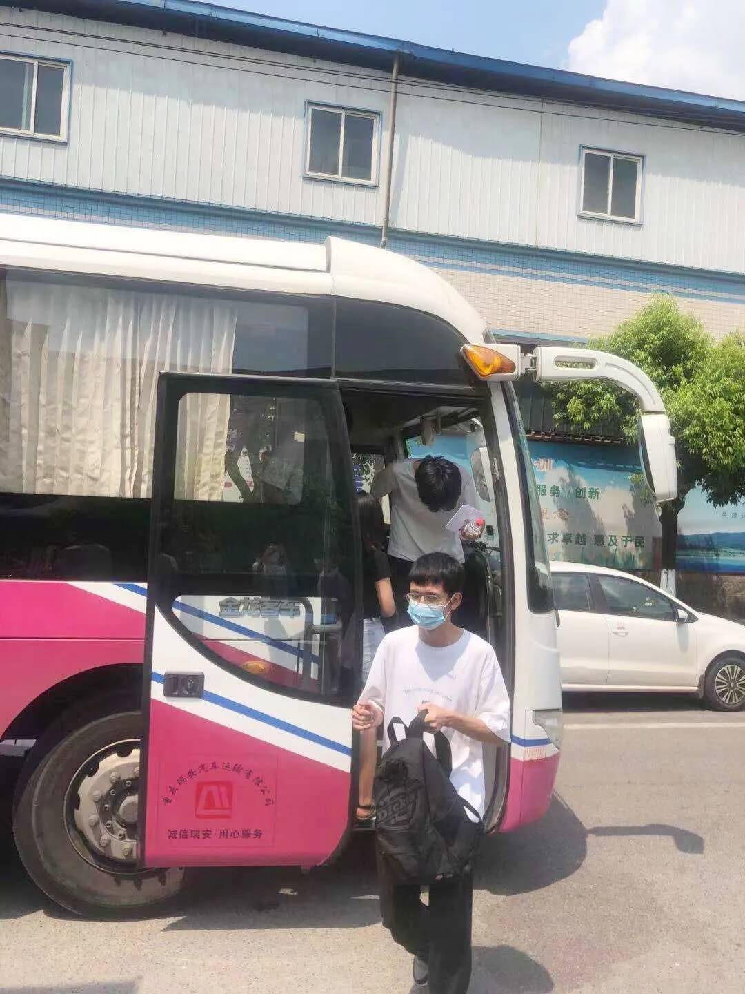 重慶龍行藝術多措并舉做好防疫行動，全封閉式管理保障9