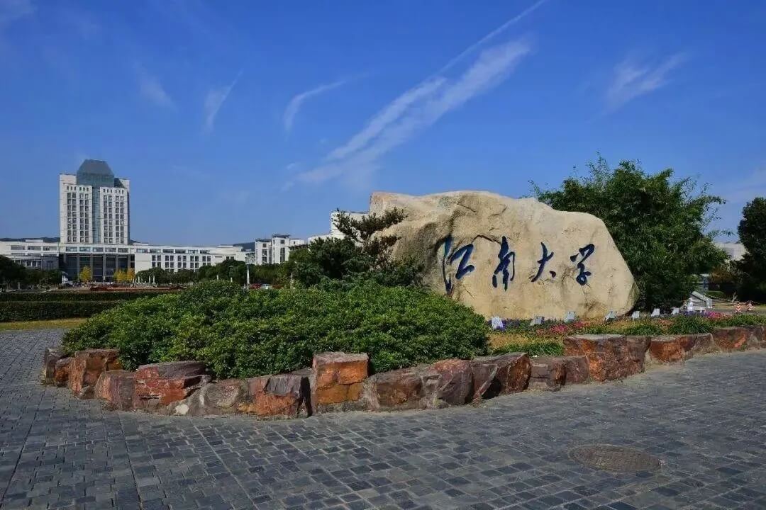 綜合類大學(xué)VS藝術(shù)類大學(xué)，該怎么選？