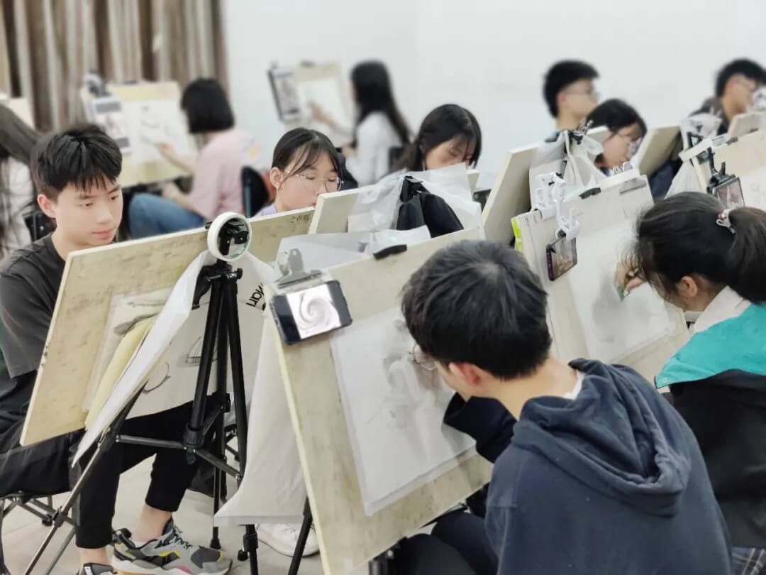 美術(shù)生集訓(xùn)是一種怎樣的體驗(yàn)？送給正在集訓(xùn)的同學(xué)，請(qǐng)堅(jiān)持下去4
