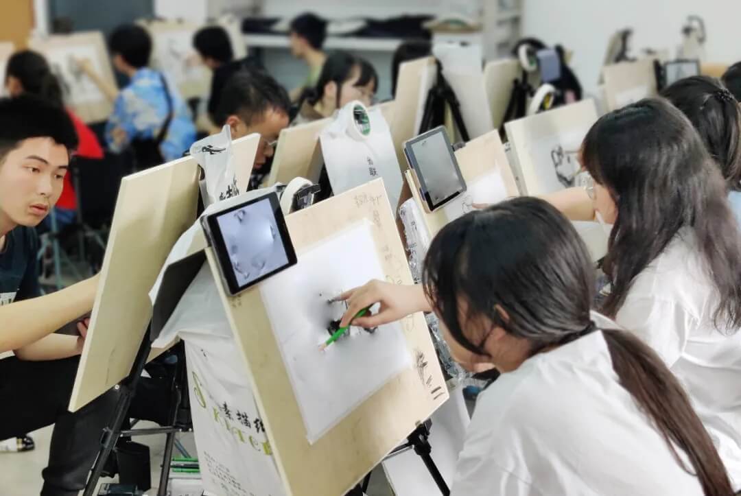 美術(shù)生集訓(xùn)是一種怎樣的體驗(yàn)？送給正在集訓(xùn)的同學(xué)，請(qǐng)堅(jiān)持下去