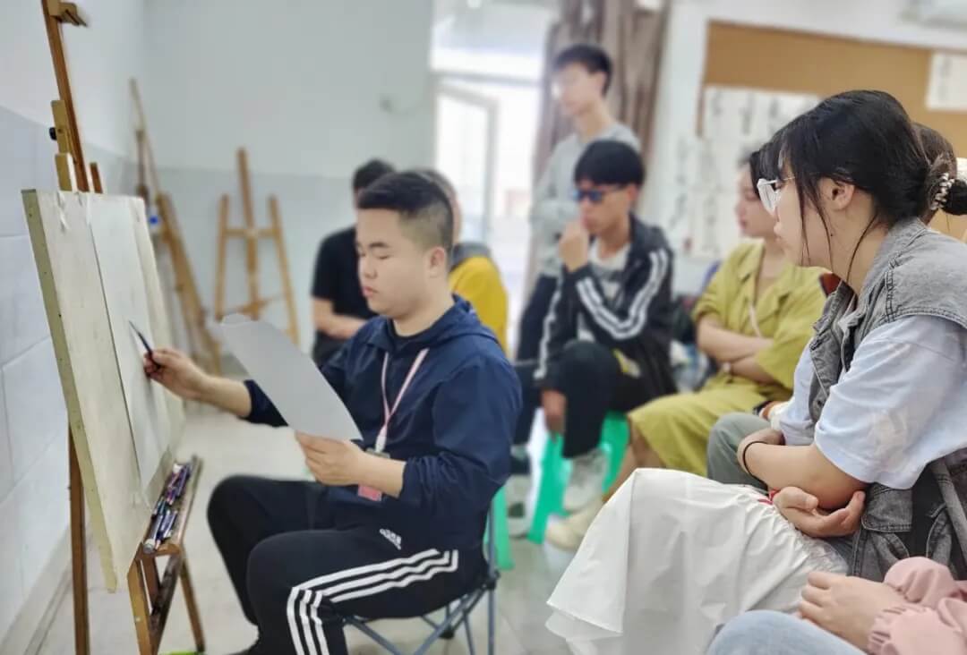 重慶畫室龍行藝術(shù)五一游學(xué)寵粉季，你想了解的全在這！圖二十二