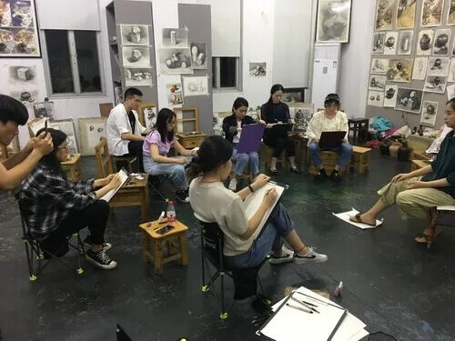 ?？伎煲獊砹?，美術生該如何選擇目標院校？