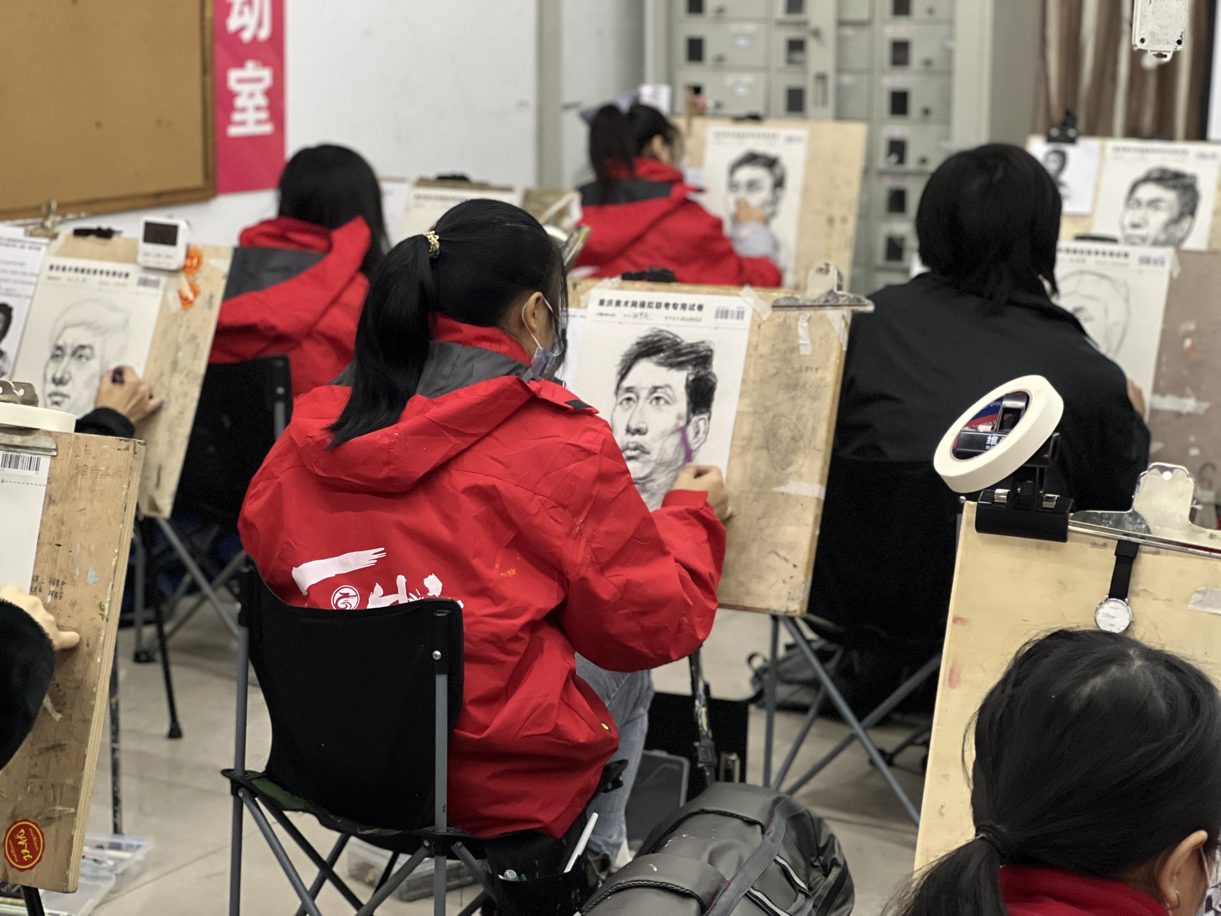 激烈的學(xué)習(xí)氛圍